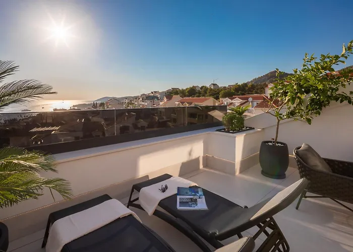 アパート Luxury Penthouse Hvar With Jacuzzi & Sea View *