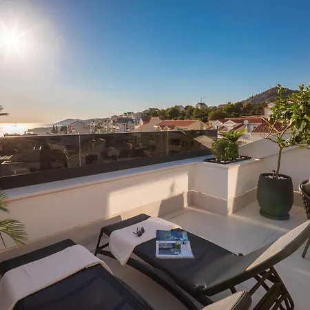 Appartement Luxury Penthouse Hvar With Jacuzzi & Sea View *