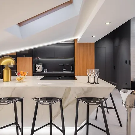 Διαμέρισμα Luxury Penthouse Hvar With Jacuzzi & Sea View Χβαρ