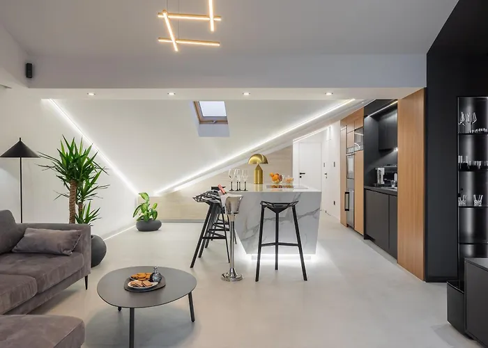 Luxury Penthouse Hvar With Jacuzzi & Sea View *