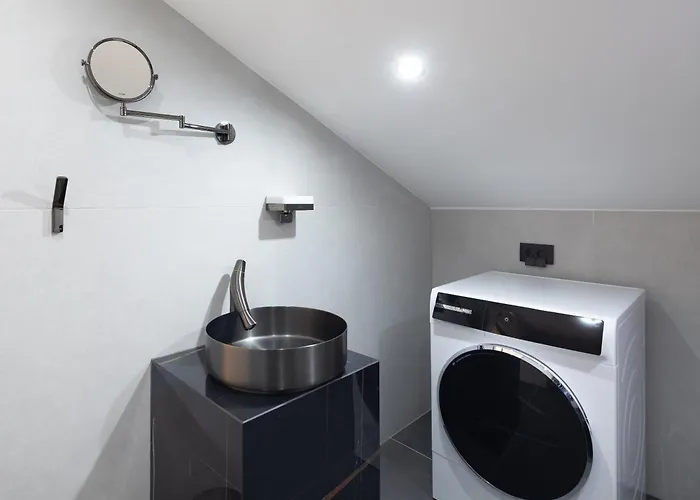 Luxury Penthouse Hvar With Jacuzzi & Sea View Appartement *