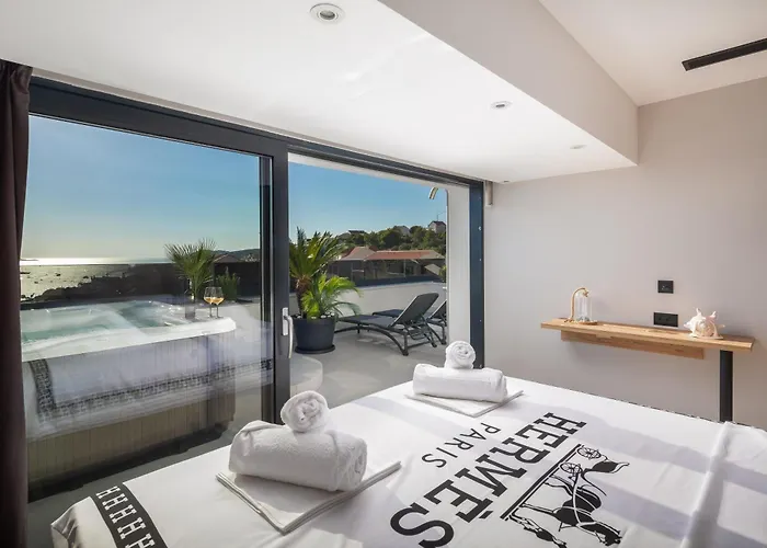 Luxury Penthouse Hvar With Jacuzzi & Sea View Hvar Town